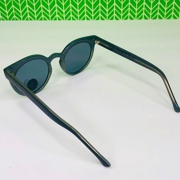 KOMONO Lulu Black Jade Sunglasses NEW cateye - Picture 9 of 11